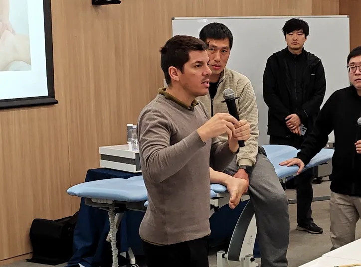 屏幕截图 2025-02-28 120309.png